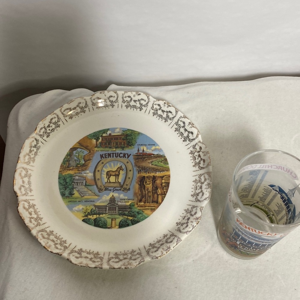 Vintage 1979 Kentucky derby glass, Churchhill downs